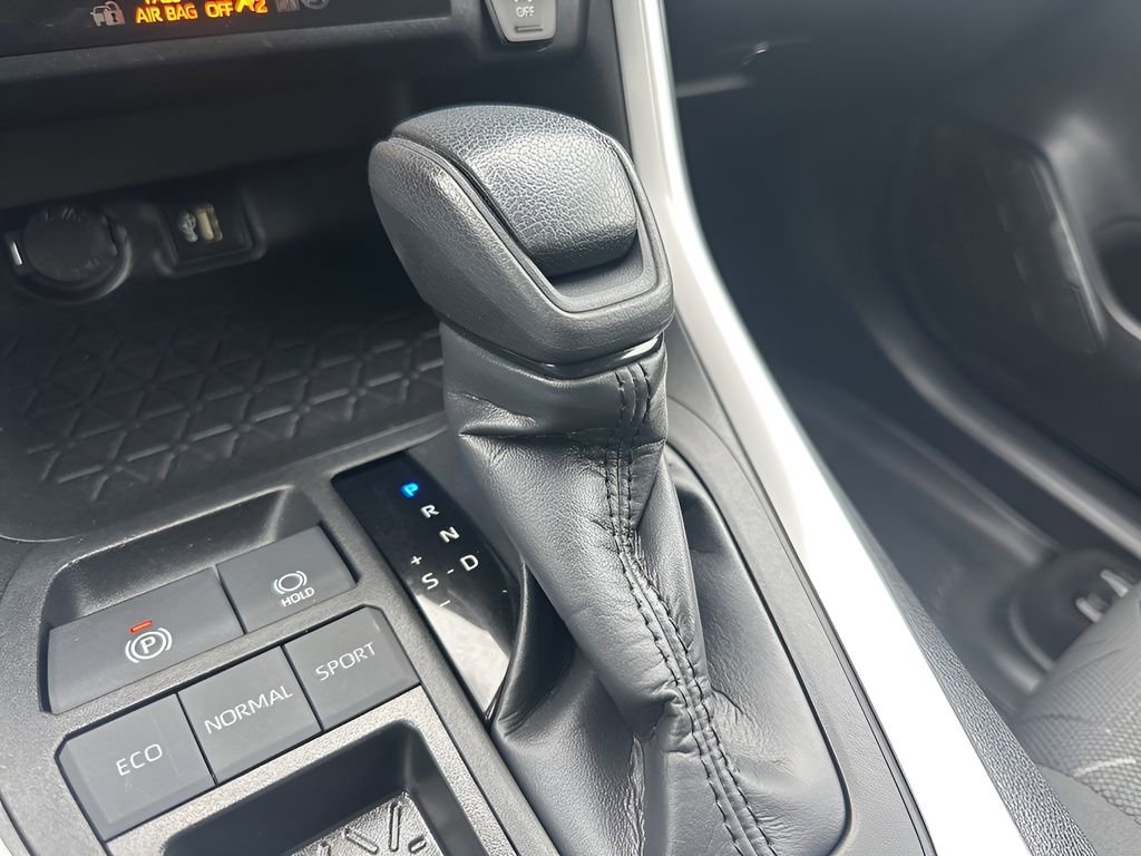 Used 2023 Toyota RAV4 XLE image 16