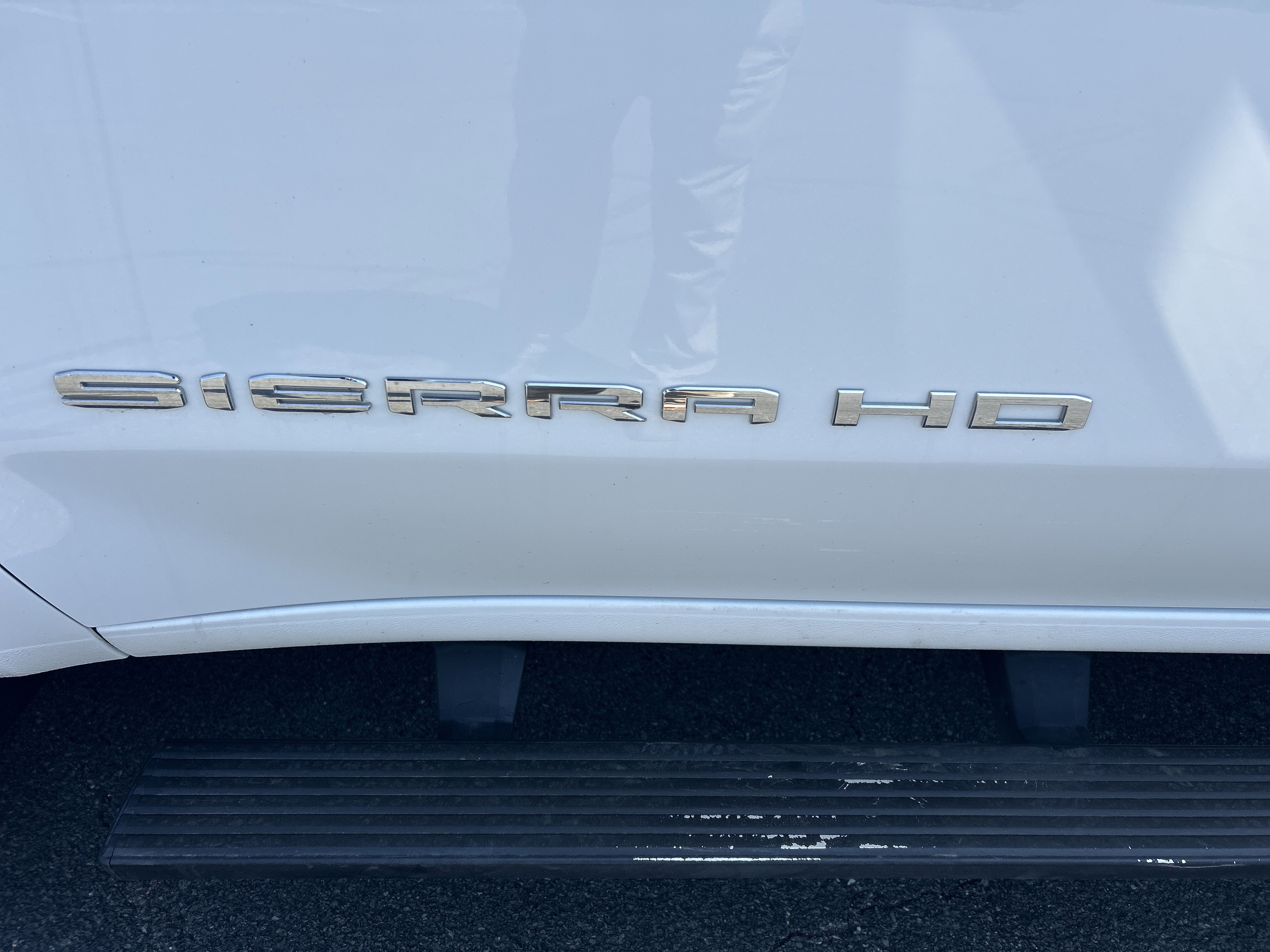 Used 2024 GMC Sierra 2500 Pro AWD/4WD image 3