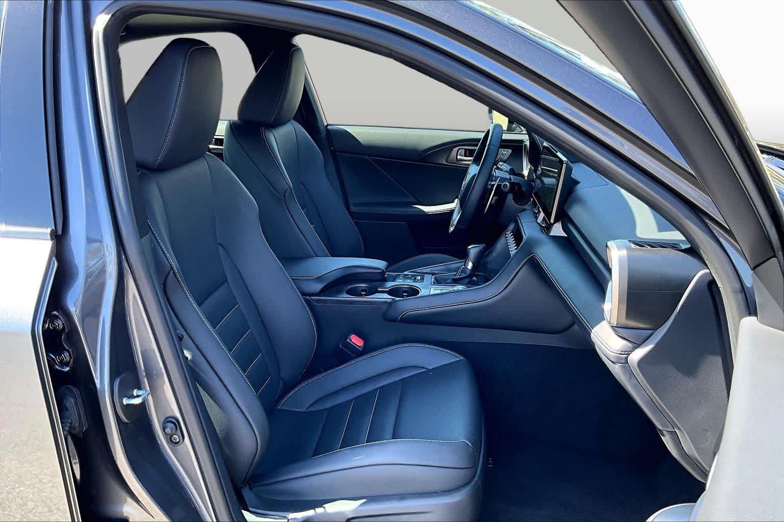Used 2026 Lexus IS 350 F Sport w/ Handling Package RWD image 8