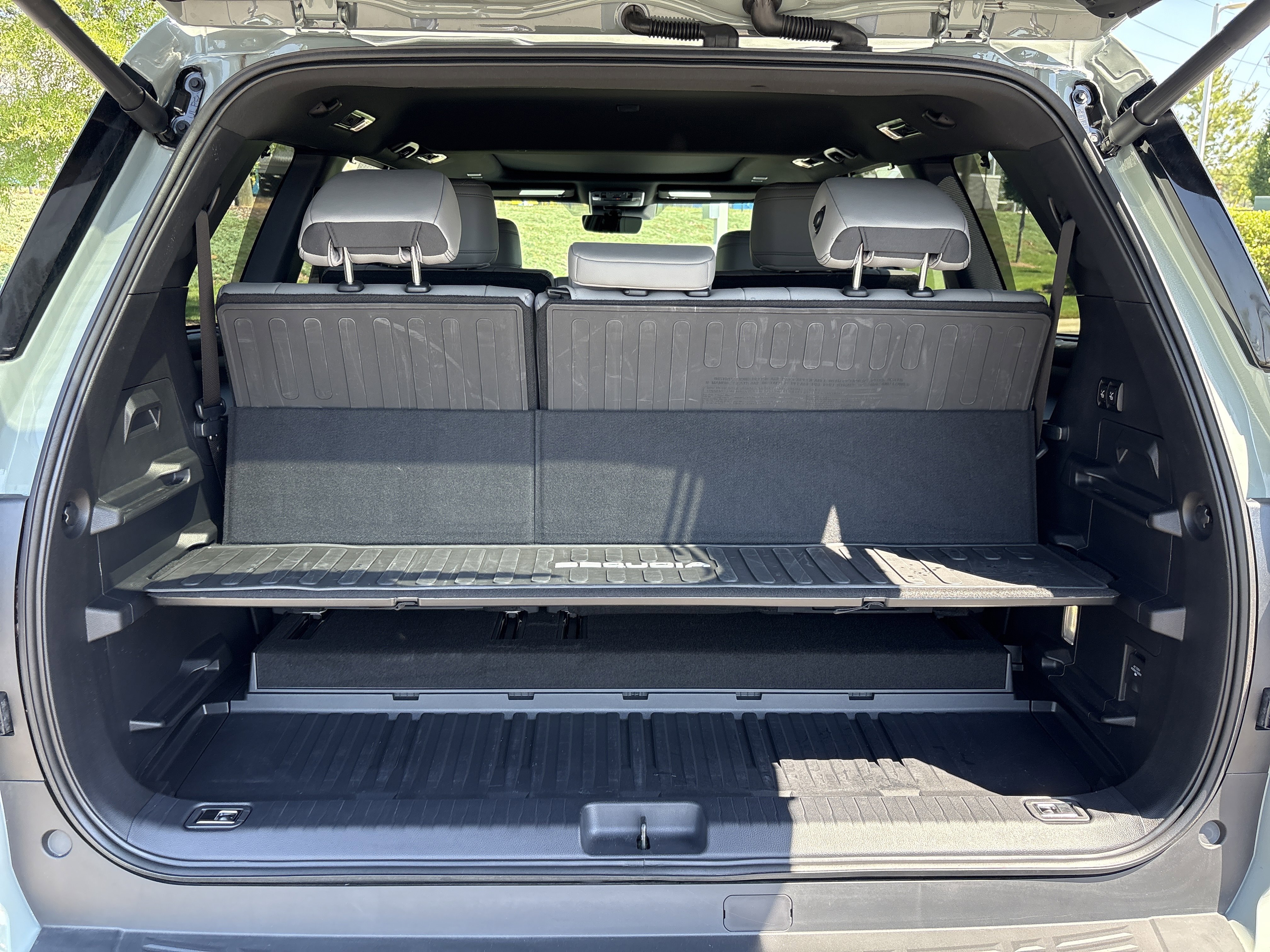 Used 2026 Toyota Sequoia Limited AWD/4WD image 36