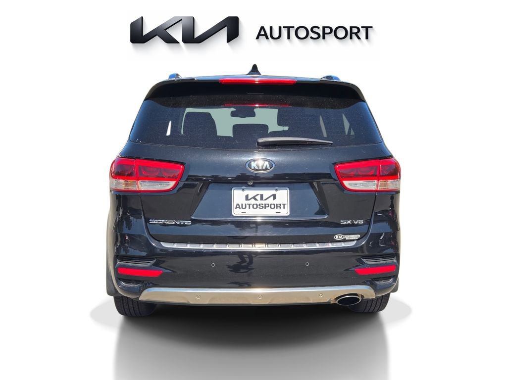 Used 2017 Kia Sorento SX image 9