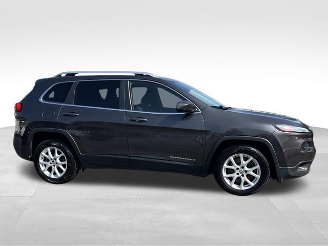 Used 2015 Jeep Cherokee Latitude FWD video 2