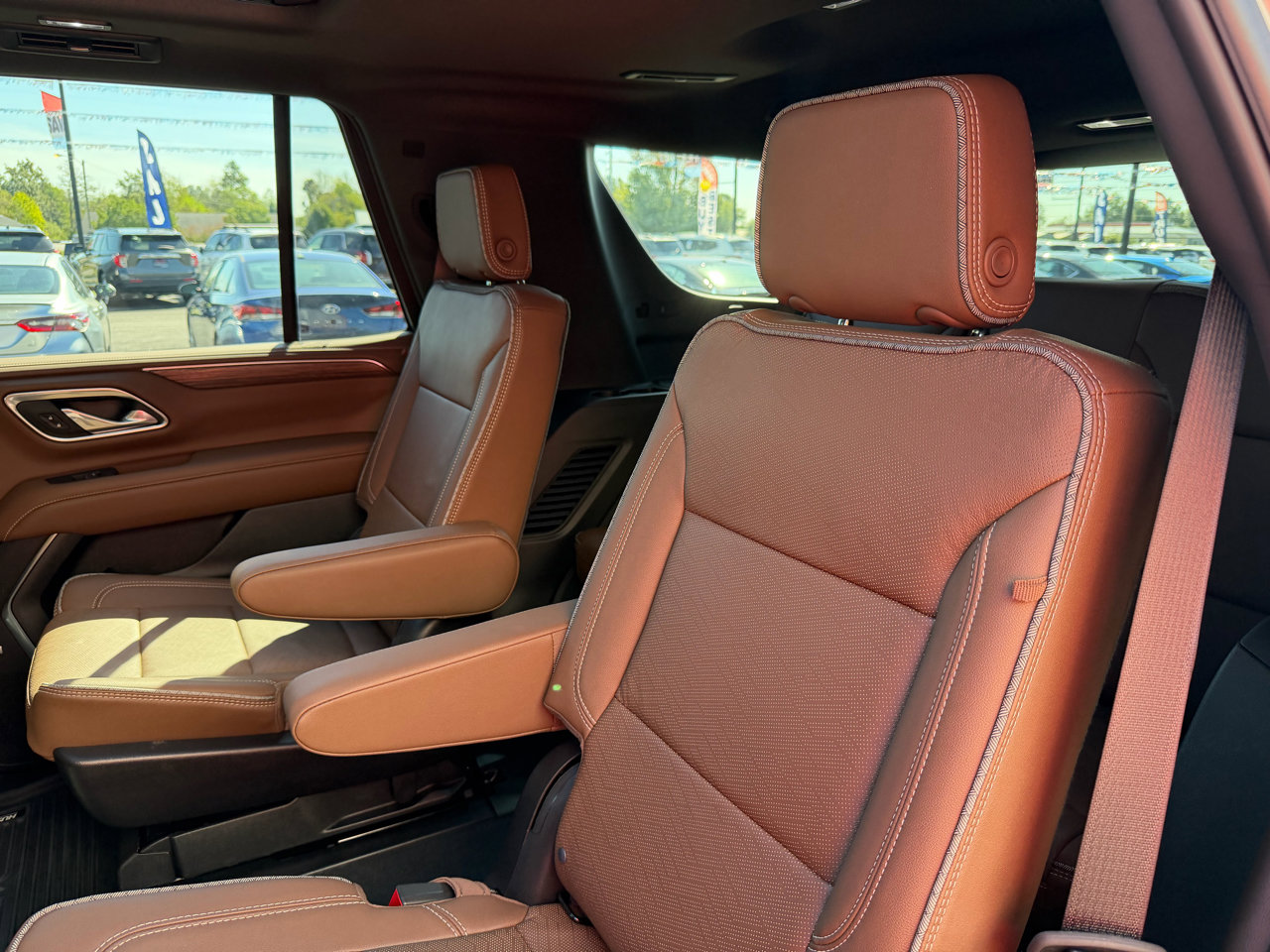 Used 2024 Chevrolet Tahoe High Country w/ Advanced Technology Package image 22