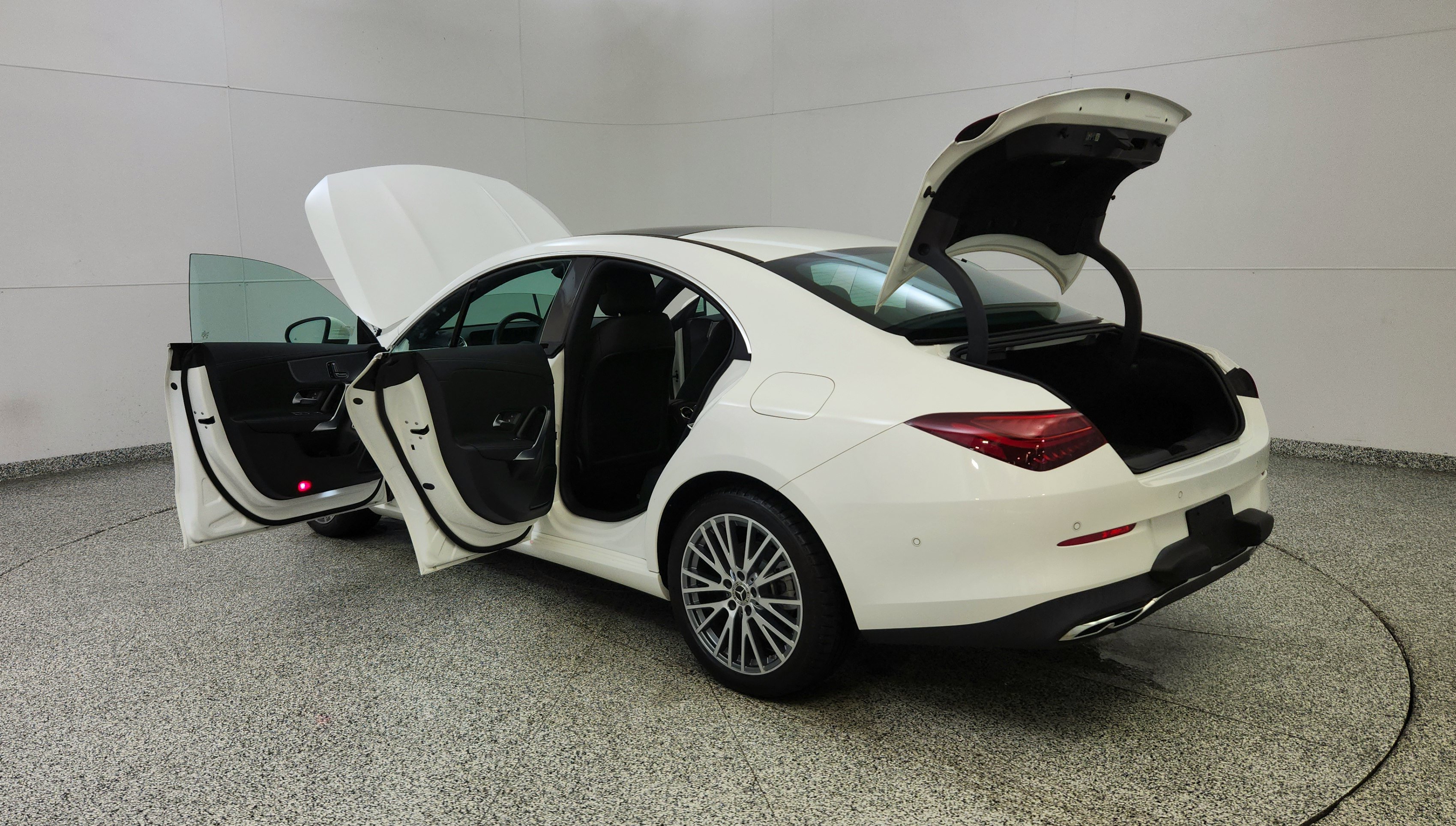 Used 2025 Mercedes-Benz CLA 250 image 11
