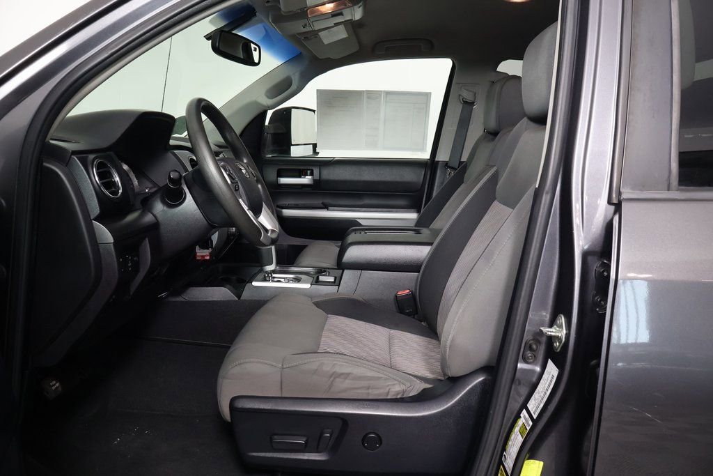 Used 2015 Toyota Tundra SR5 w/ SR5 Upgrade Package image 10
