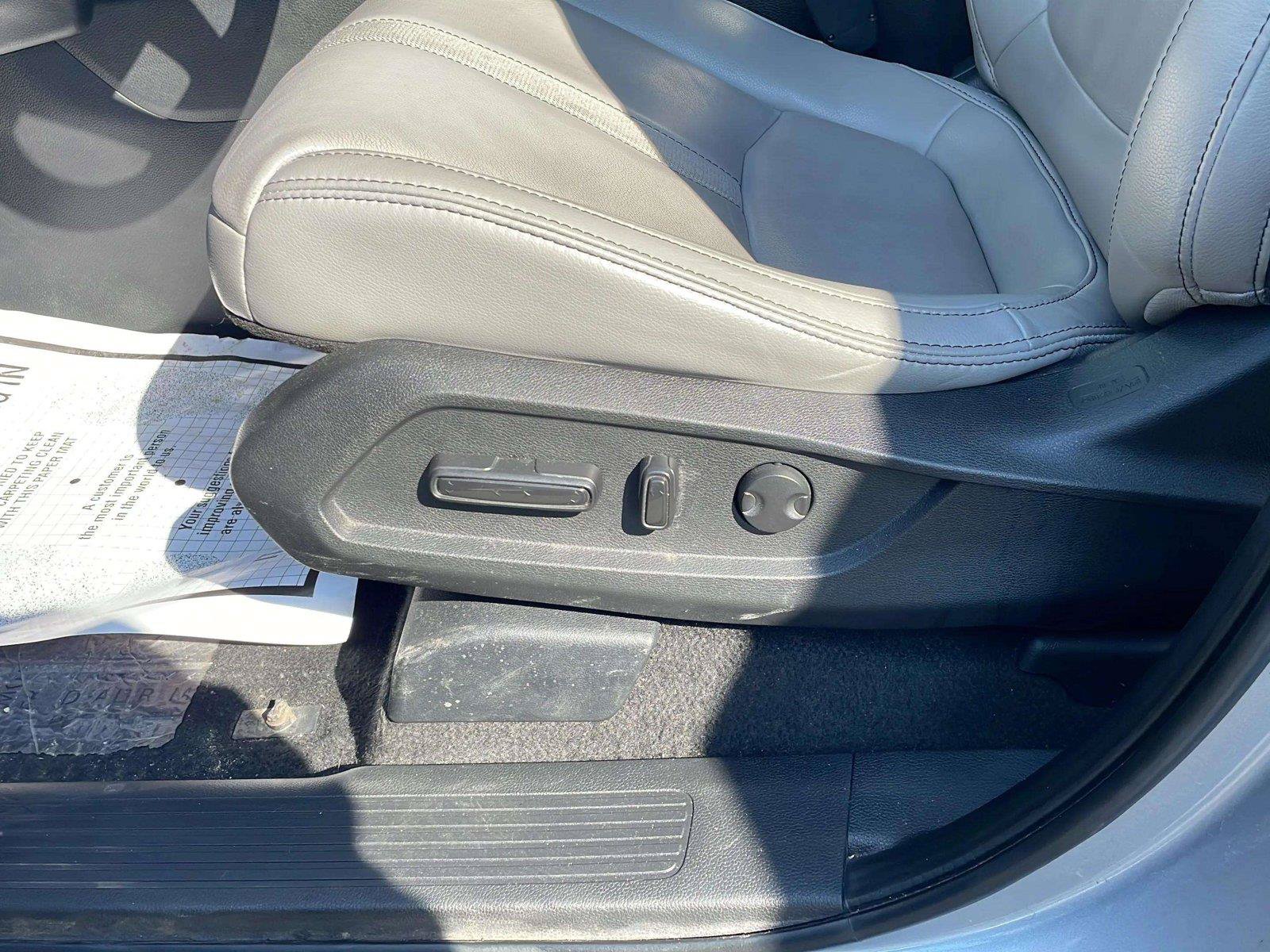 Used 2023 Honda Pilot Touring image 25