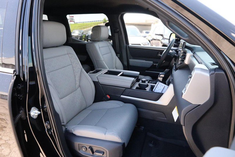 New 2025 Toyota Tundra Limited image 25