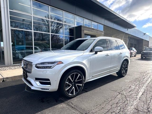 Used 2024 Volvo XC90 B6 Plus w/ Protection Package Premier image 3