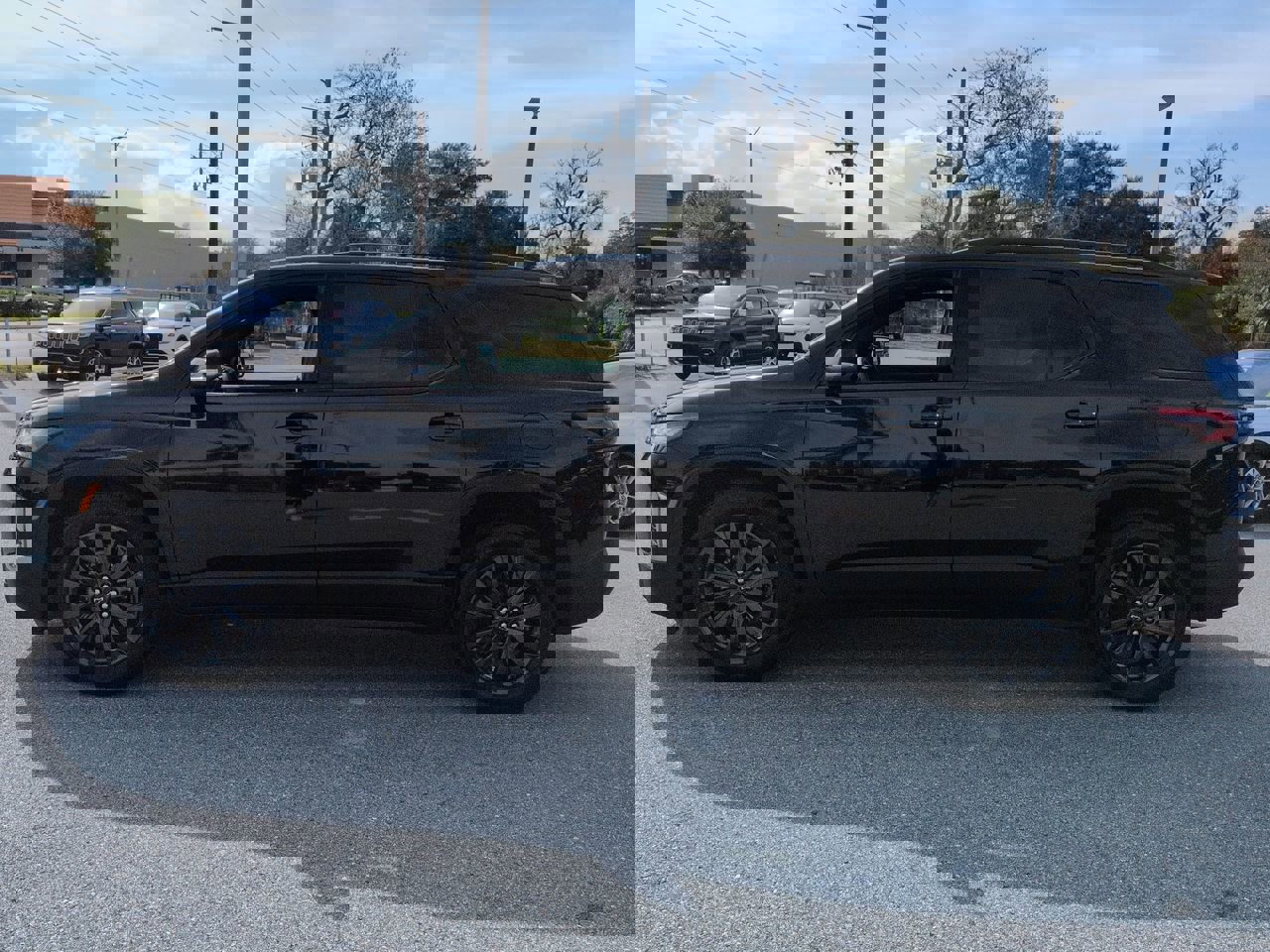 Used 2023 Chevrolet Traverse RS image 7