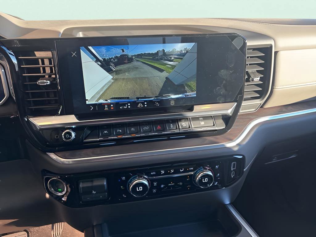 New 2026 GMC Sierra 1500 SLT image 18