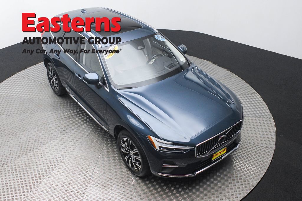 Used 2022 Volvo XC60 B6 Inscription image 3