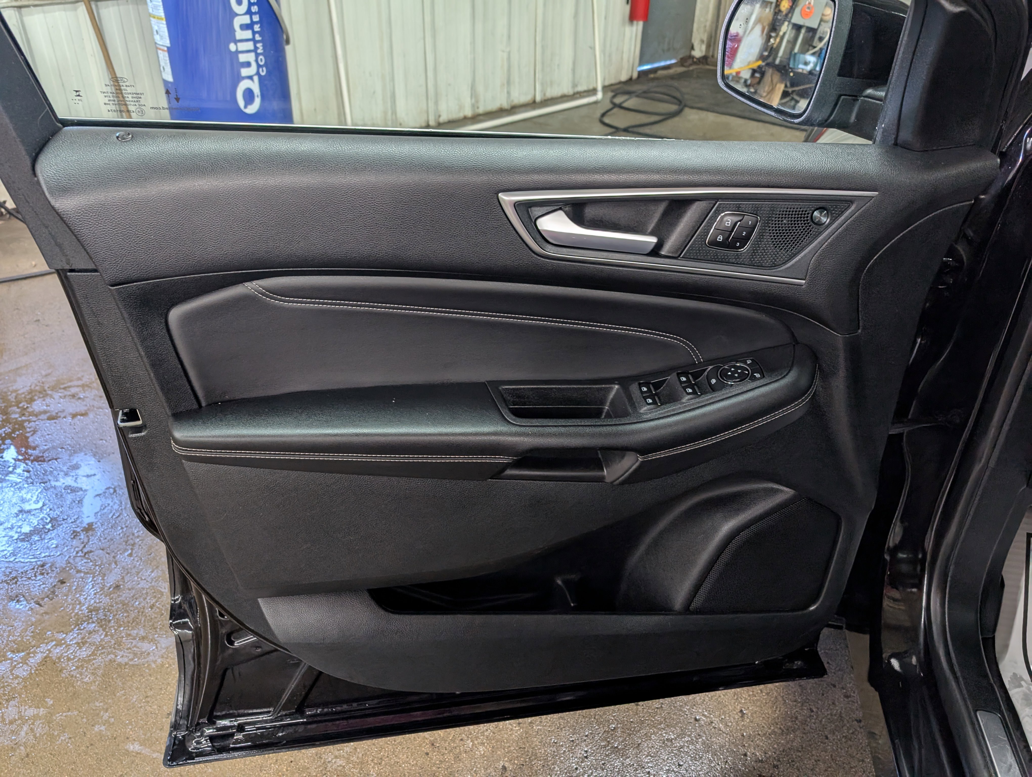 Used 2024 Ford Edge Titanium AWD/4WD image 13
