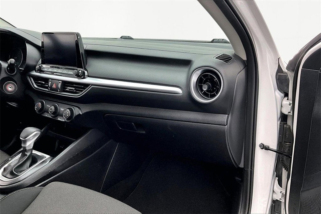 Used 2024 Kia Forte LXS w/ LXS Technology Package image 17