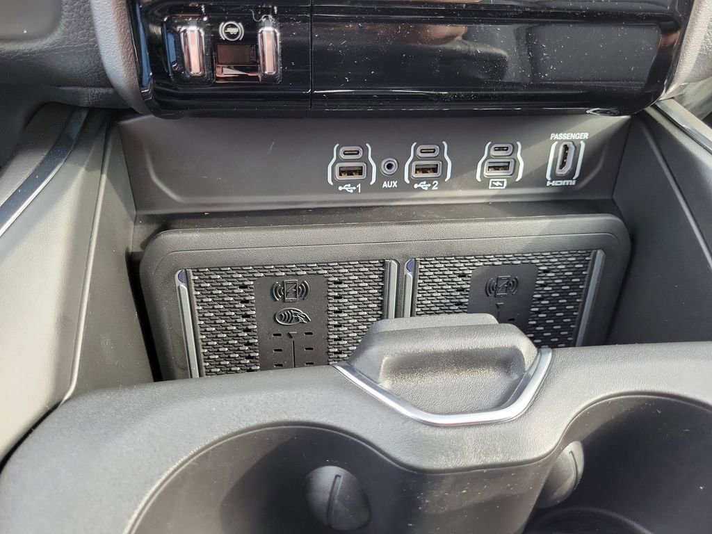 New 2026 RAM 1500 Laramie w/ Night Edition image 29