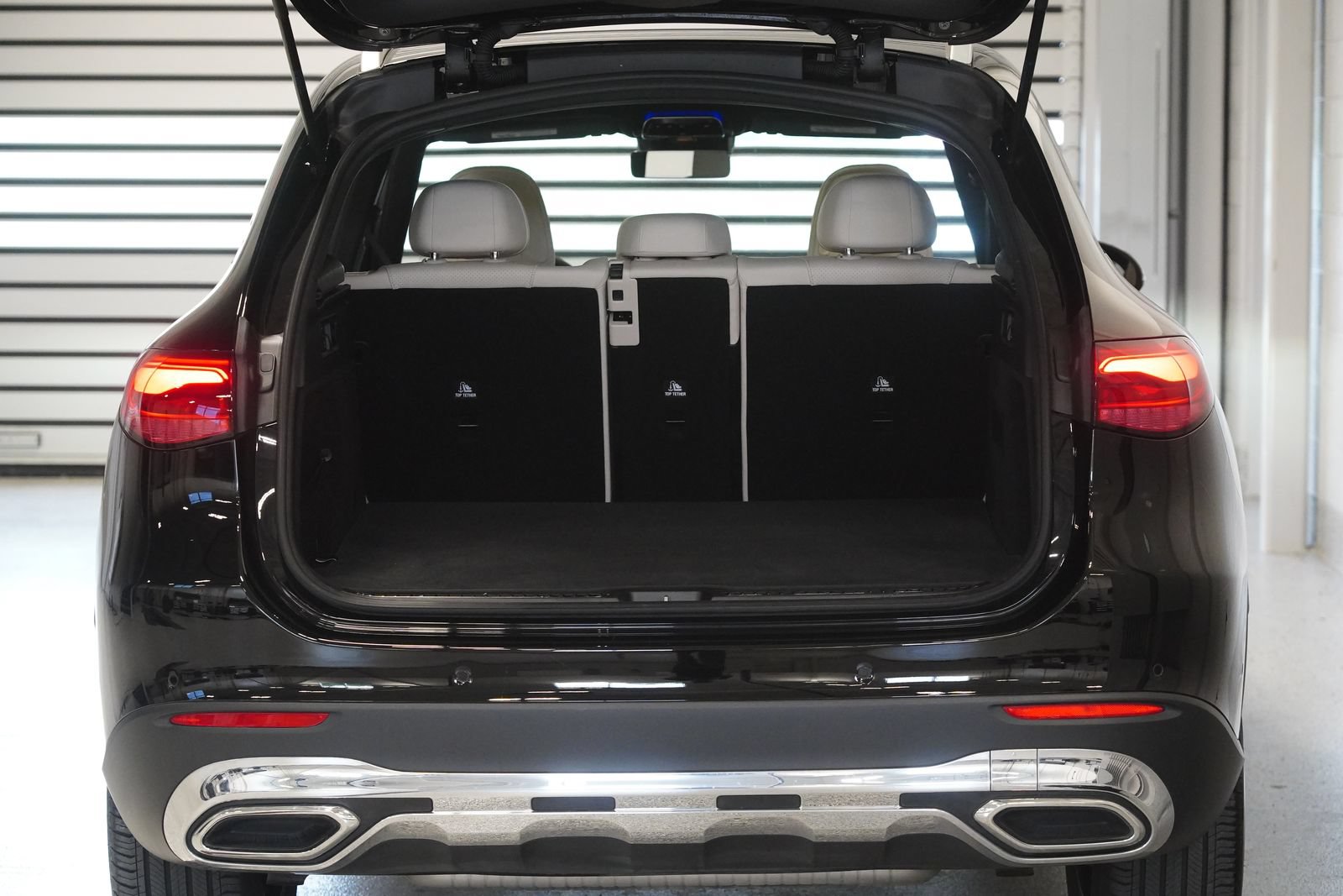 Used 2024 Mercedes-Benz GLC 300 4MATIC image 28