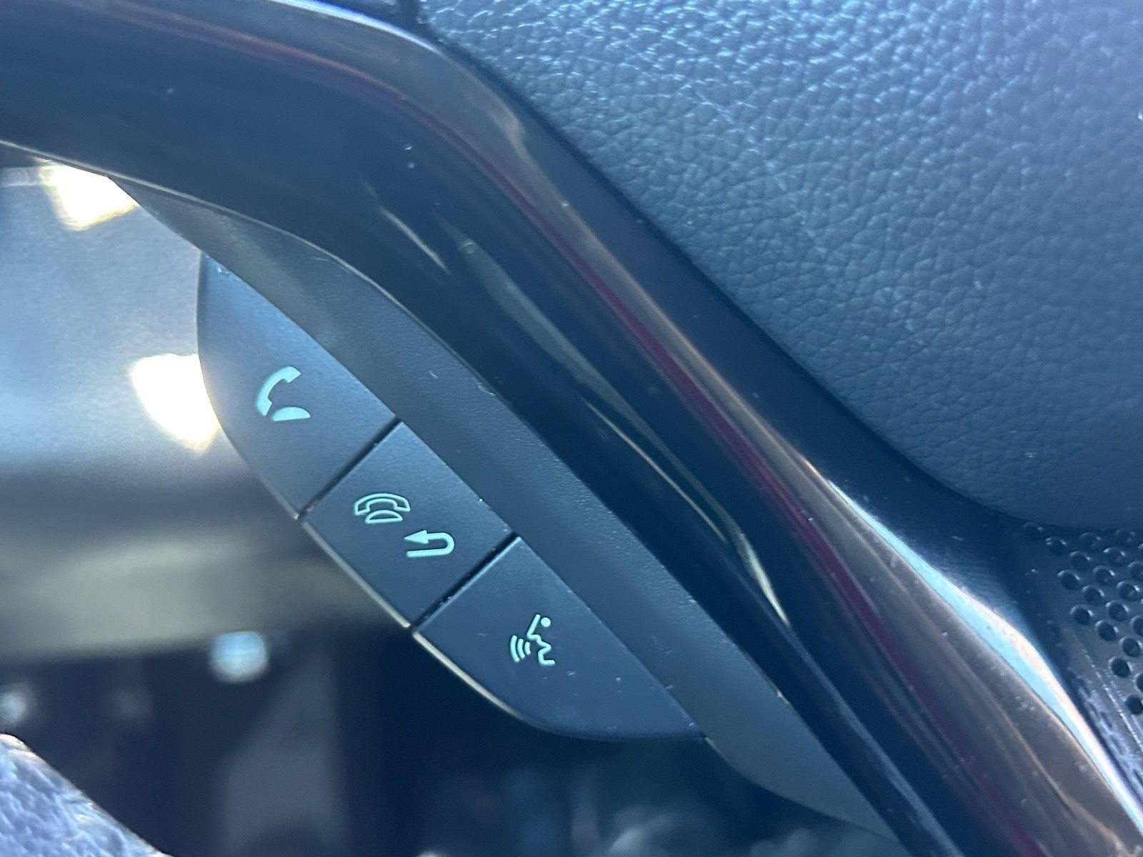 Used 2022 Honda HR-V EX-L image 31