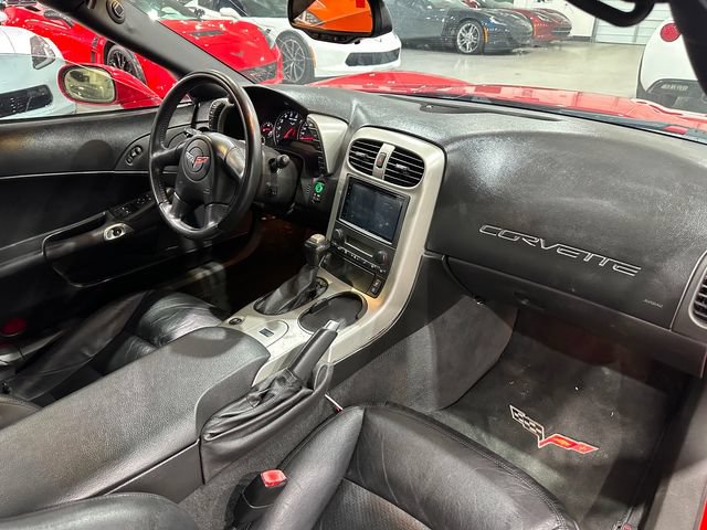 Used 2005 Chevrolet Corvette Coupe w/ Preferred Equipment Group RWD image 12