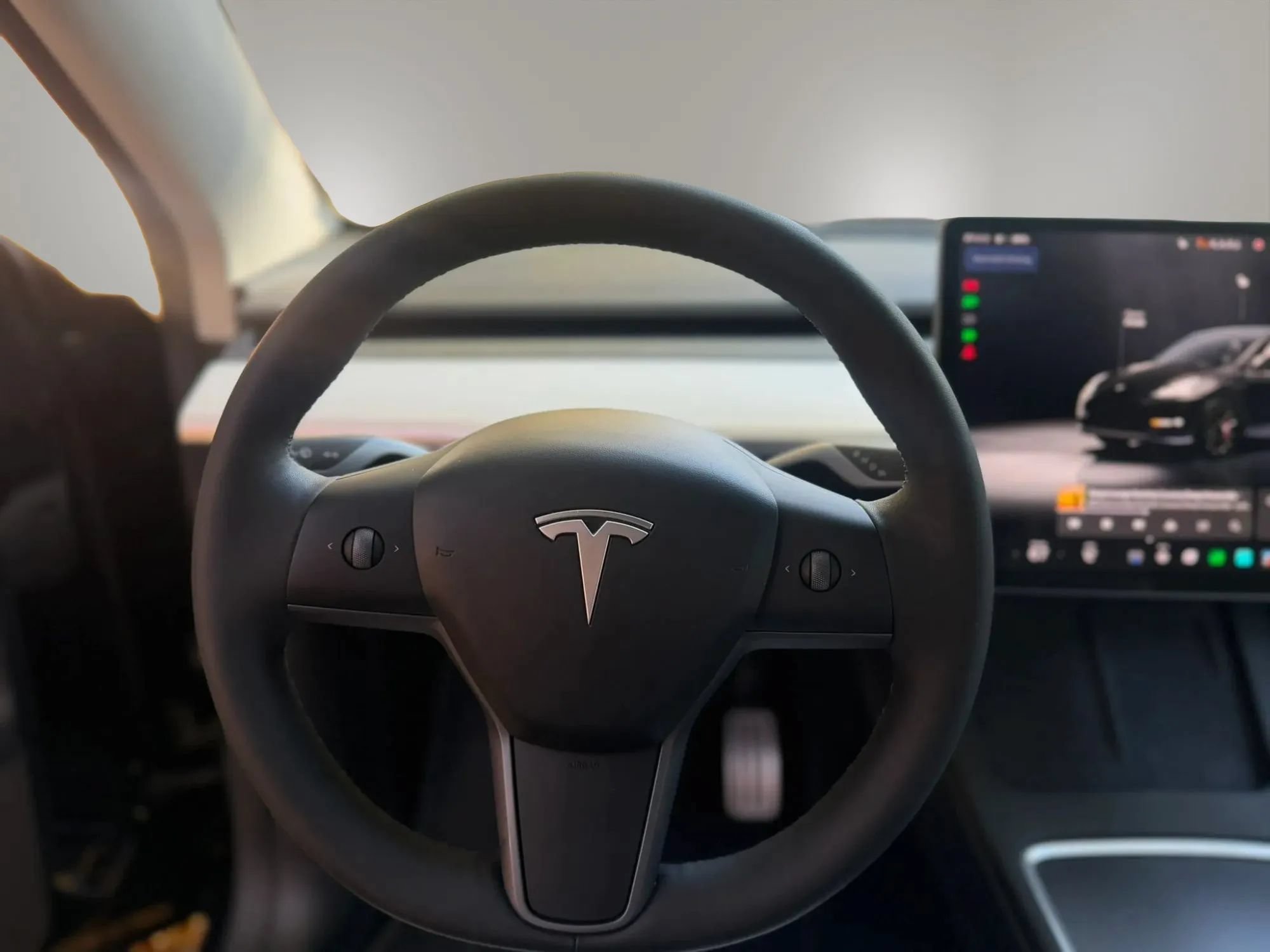 Used 2023 Tesla Model Y Long Range AWD/4WD image 21