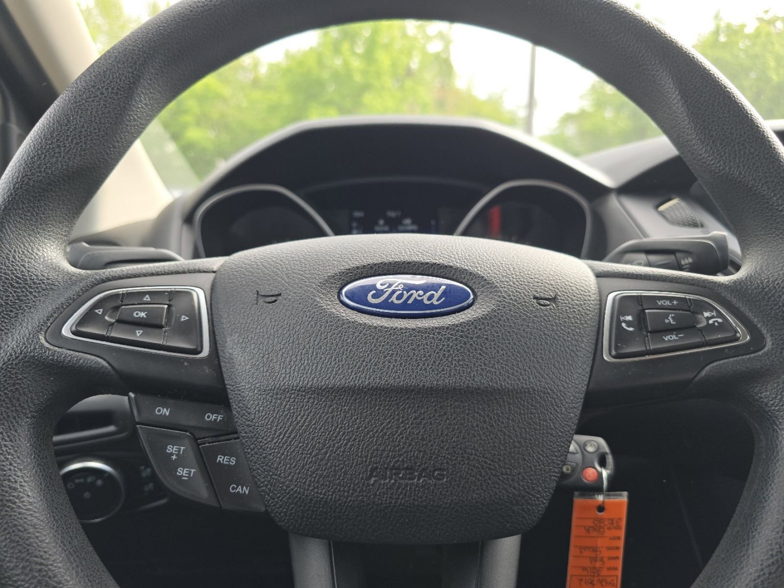 Used 2016 Ford Focus SE FWD image 25