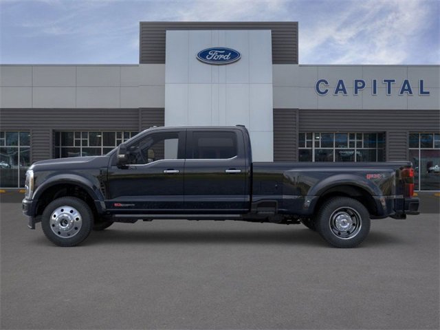 New 2026 Ford F450 Platinum w/ FX4 Off-Road Package image 3