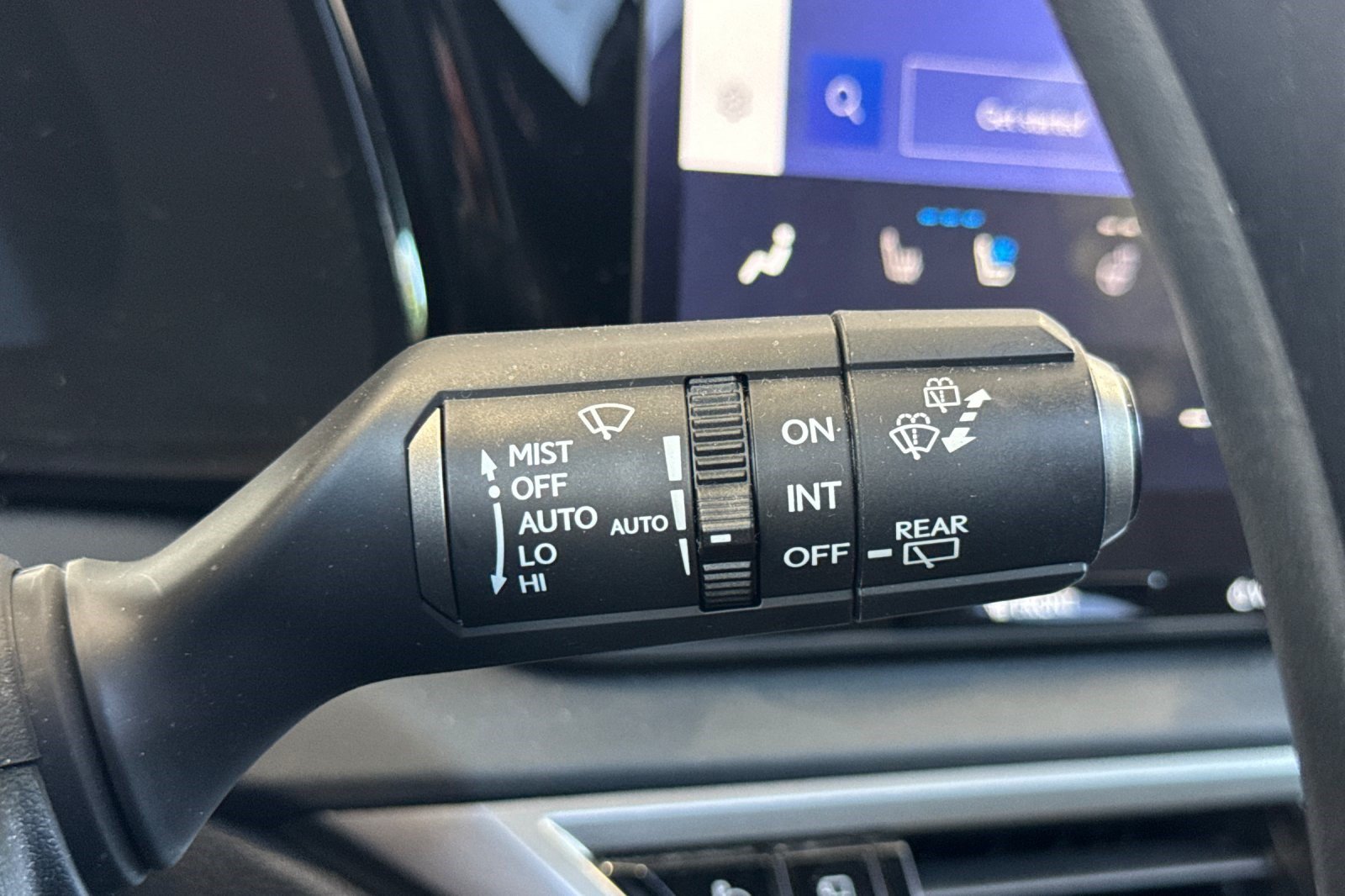 Used 2023 Lexus RX 350 FWD w/ Accessory Package image 34