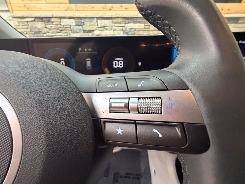 Certified 2024 Hyundai Kona SEL AWD/4WD image 42