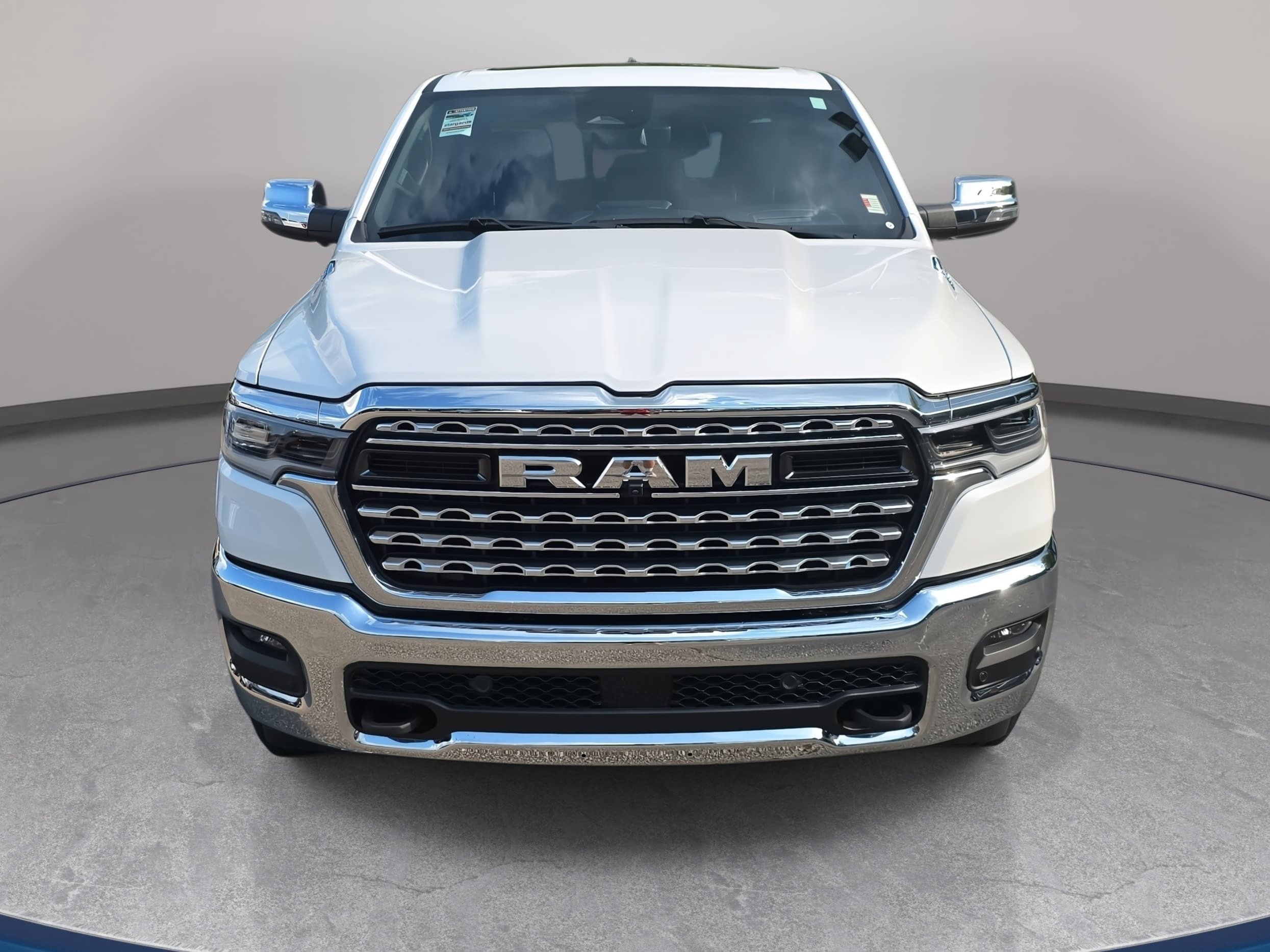 Used 2025 RAM 1500 Limited AWD/4WD image 2