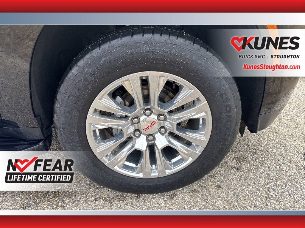 Used 2025 GMC Yukon Denali AWD/4WD image 15