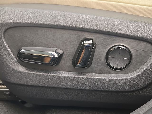 Used 2024 Lexus NX 350h AWD w/ Vision Package image 13