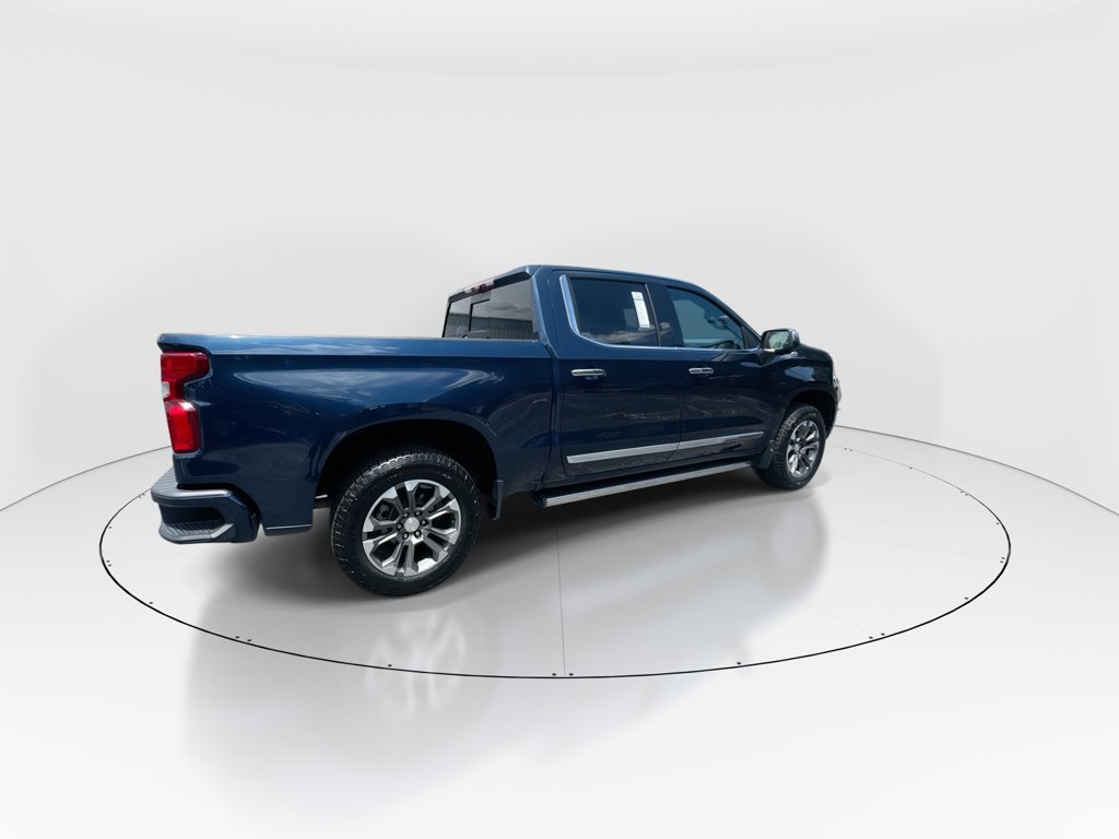 Used 2022 Chevrolet Silverado 1500 High Country w/ Technology Package AWD/4WD image 8