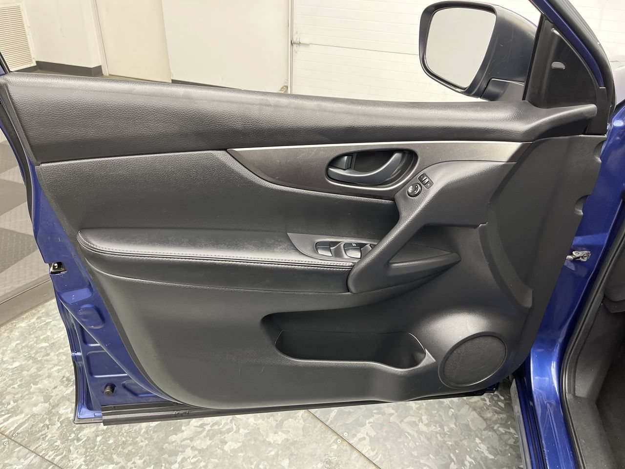 Used 2020 Nissan Rogue Sport S AWD/4WD image 6