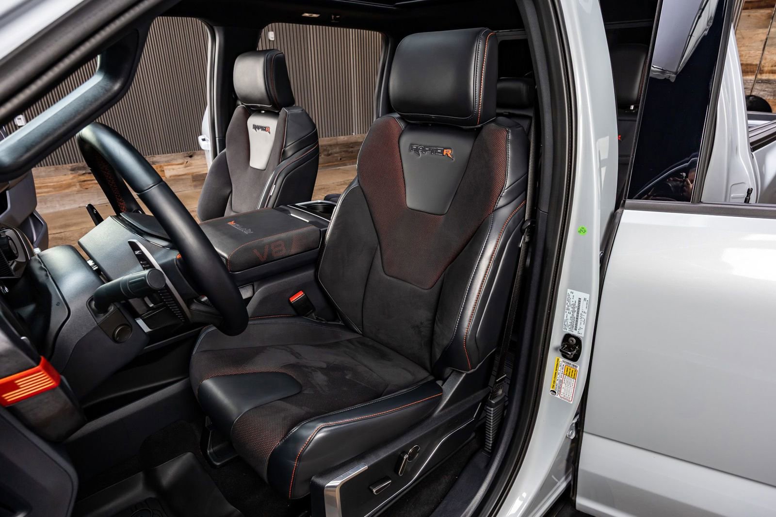 Used 2025 Ford F150 Raptor w/ Equipment Group 803A Raptor R image 29