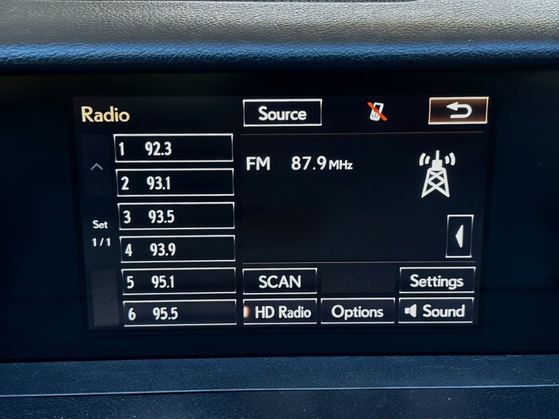 Used 2014 Lexus IS 250 w/ F-Sport Package RWD image 10