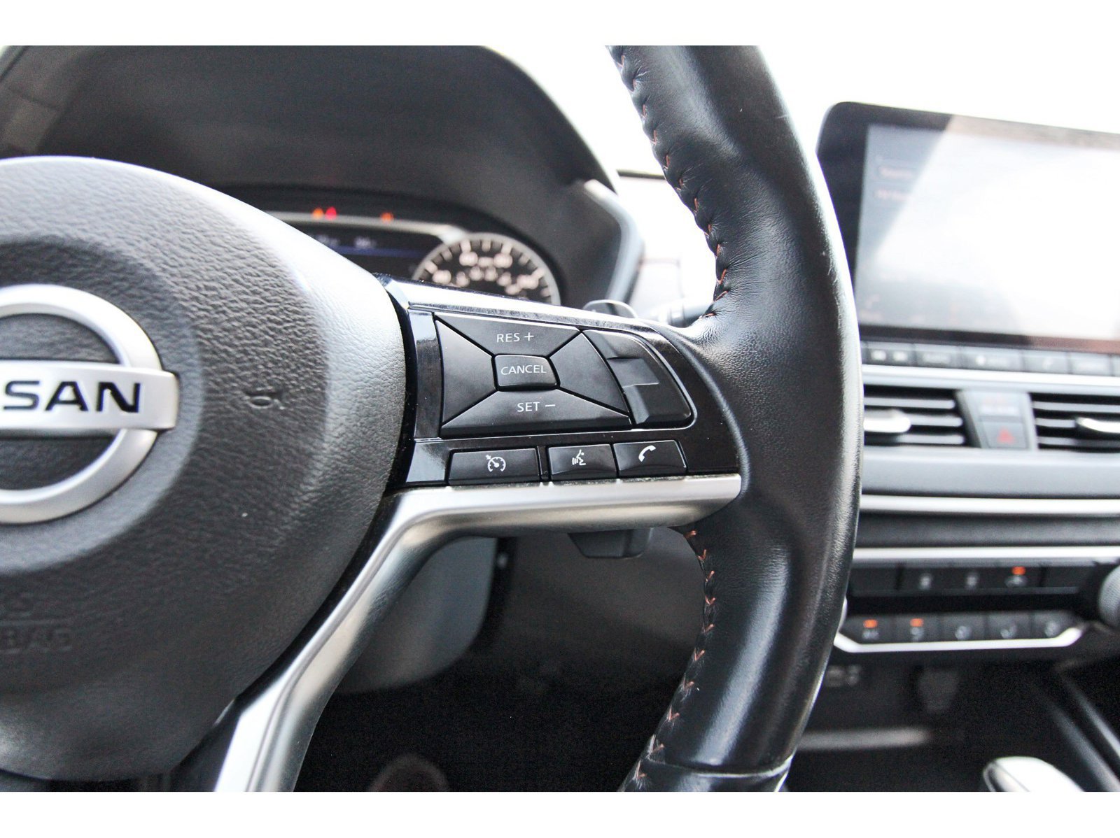 Used 2020 Nissan Altima 2.5 SR FWD image 20