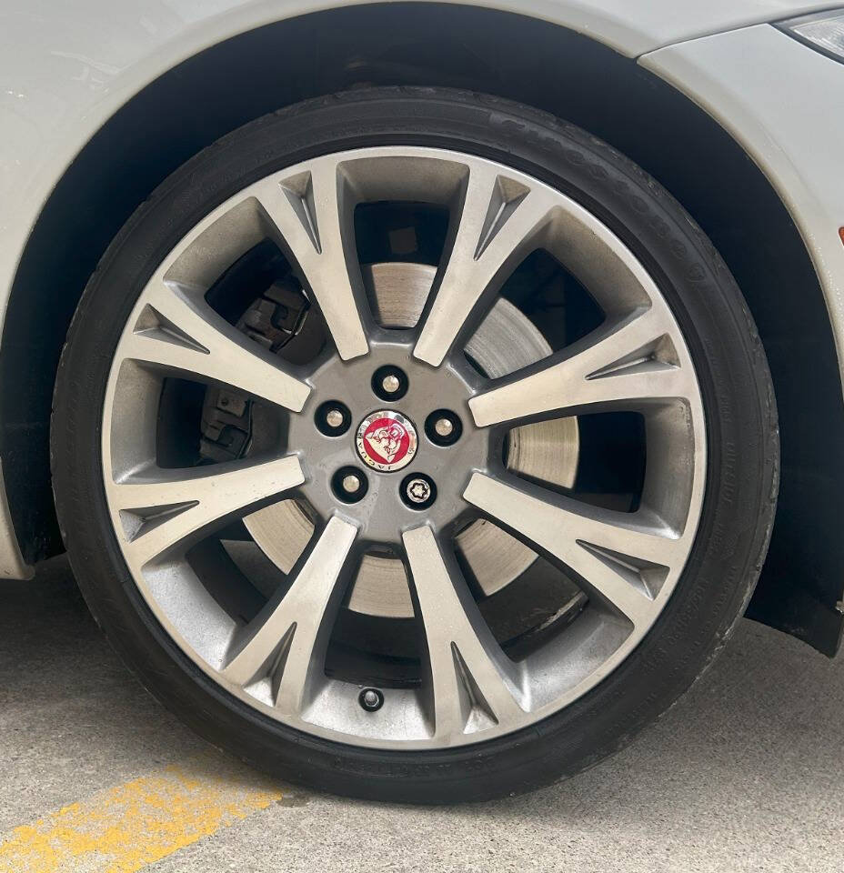 Used 2015 Jaguar XK Convertible image 44