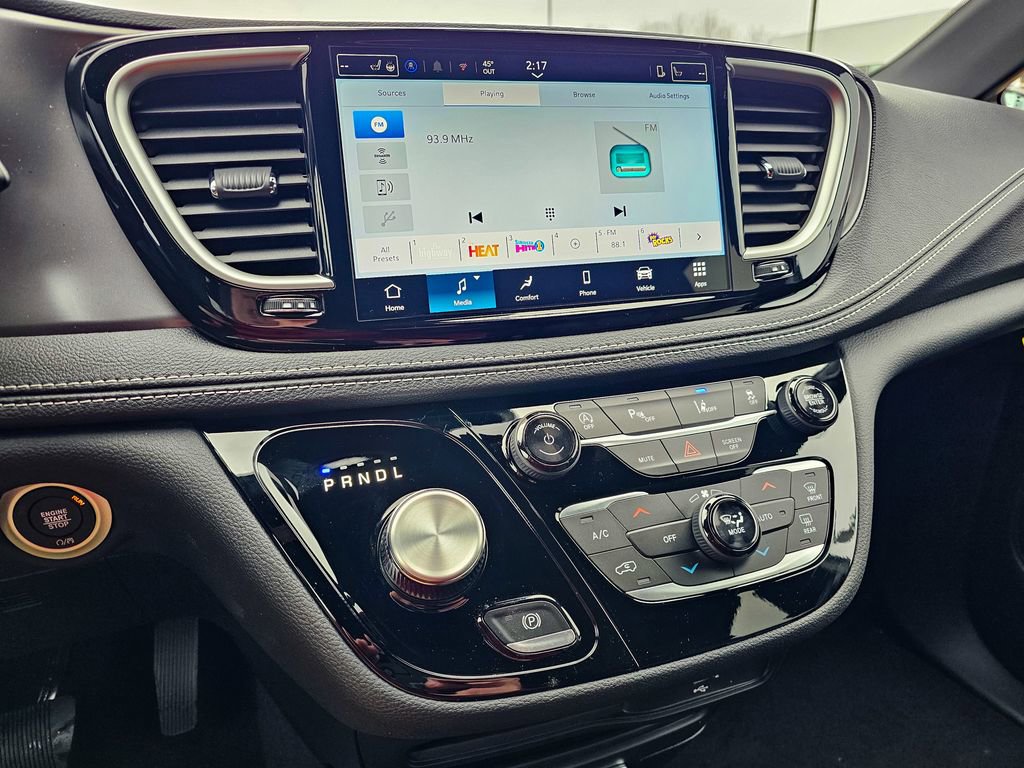 New 2026 Chrysler Pacifica Select image 22