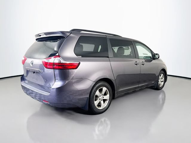 Used 2017 Toyota Sienna LE FWD image 6