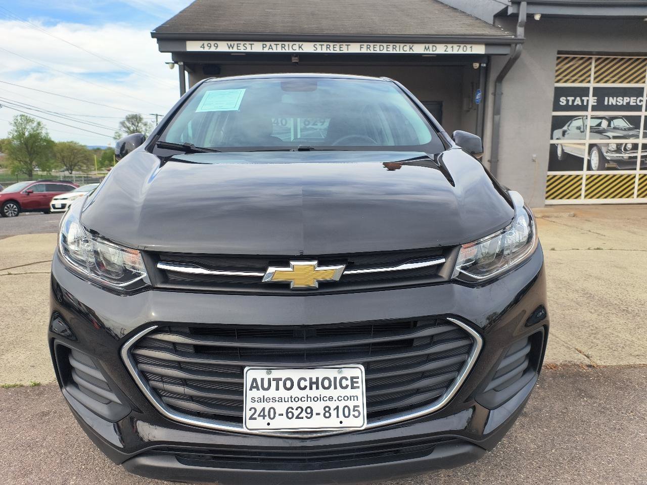 Used 2020 Chevrolet Trax LS AWD/4WD image 3