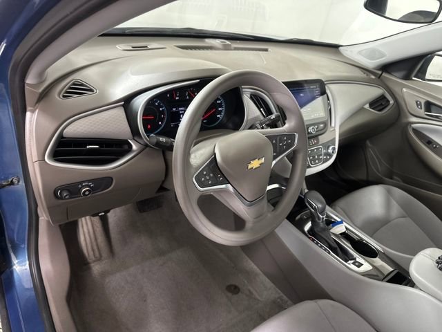 Used 2025 Chevrolet Malibu LT image 13