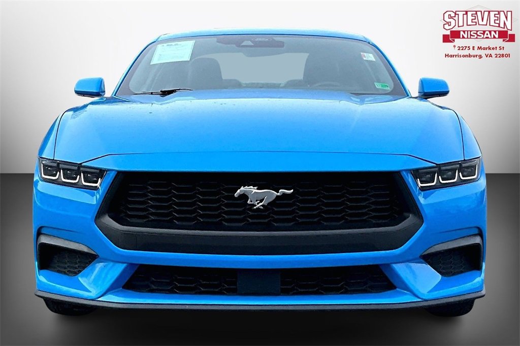 Used 2024 Ford Mustang Premium image 2