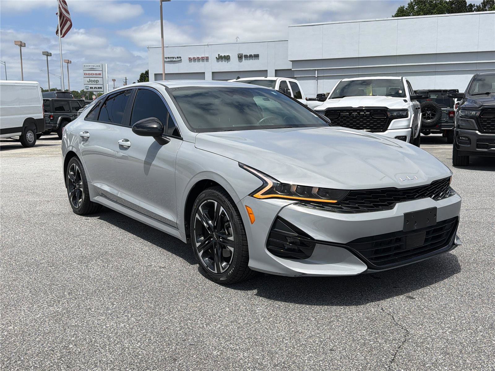 Used 2024 Kia K5 GT-Line w/ GT-Line Premium Package FWD image 4