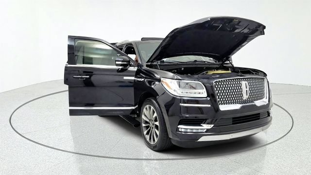 Used 2021 Lincoln Navigator Reserve AWD/4WD image 11