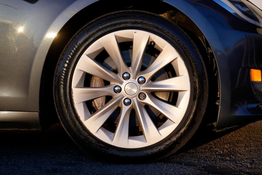 Used 2017 Tesla Model S 75D image 12