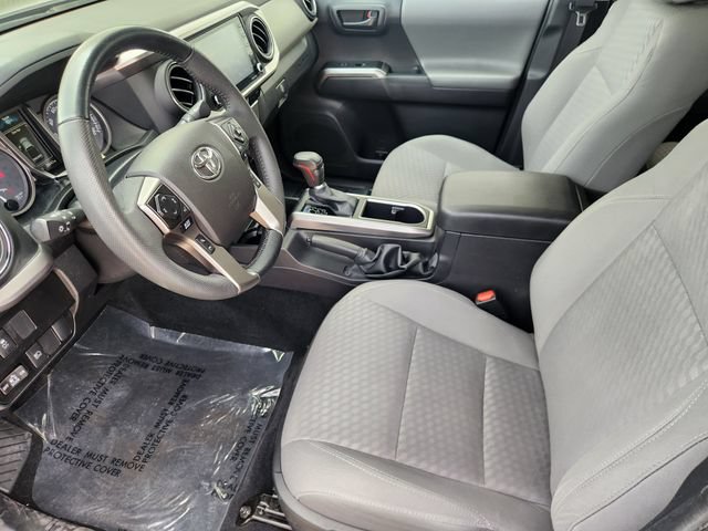 Used 2022 Toyota Tacoma SR5 RWD image 4