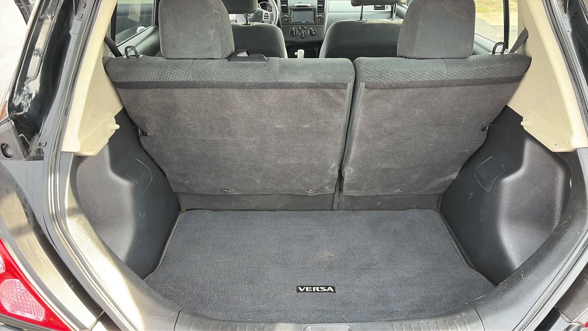 Used 2012 Nissan Versa 1.8 S w/ Plus Pkg image 17