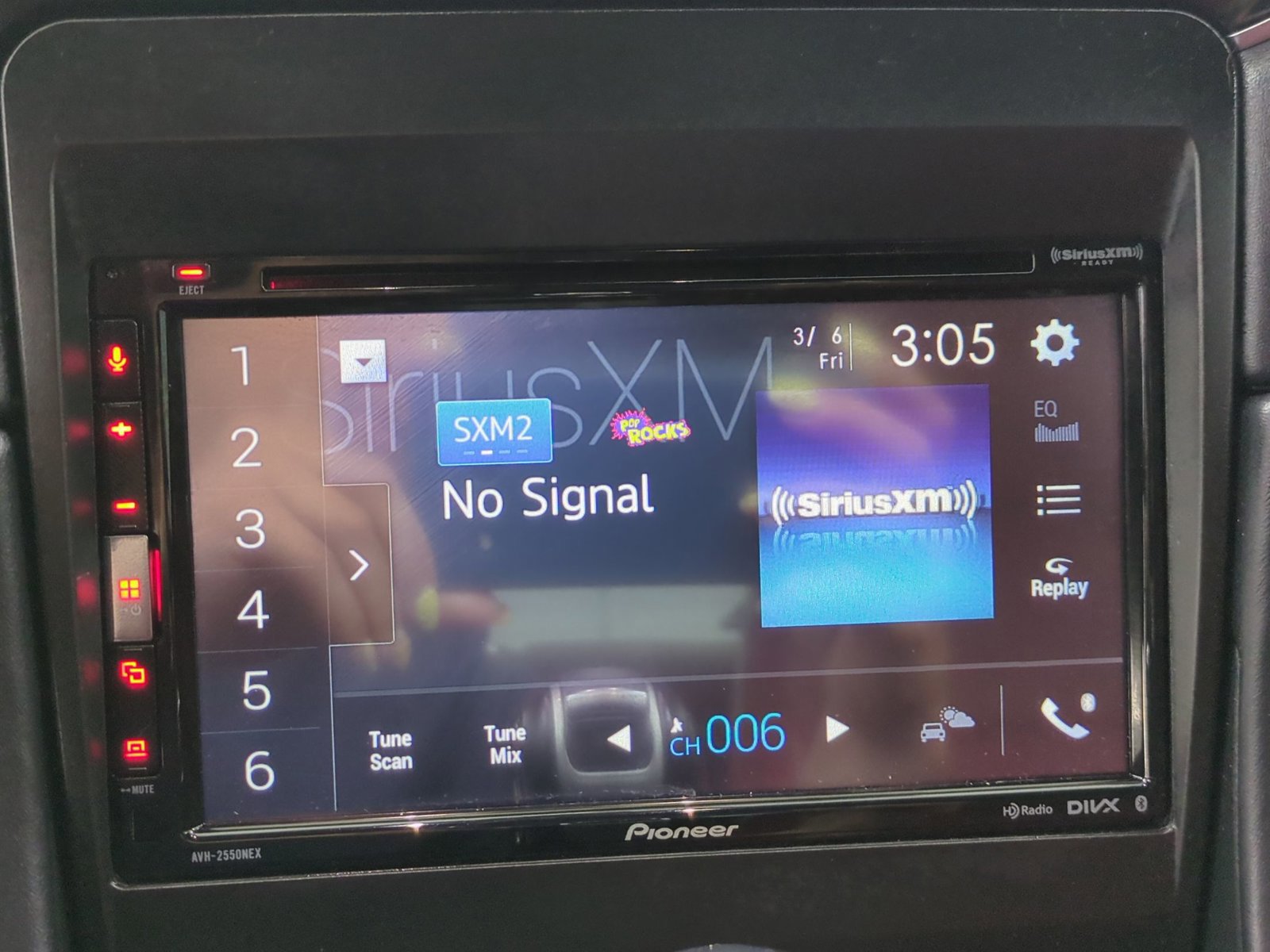 Used 2015 Porsche 911 Carrera 4S image 17