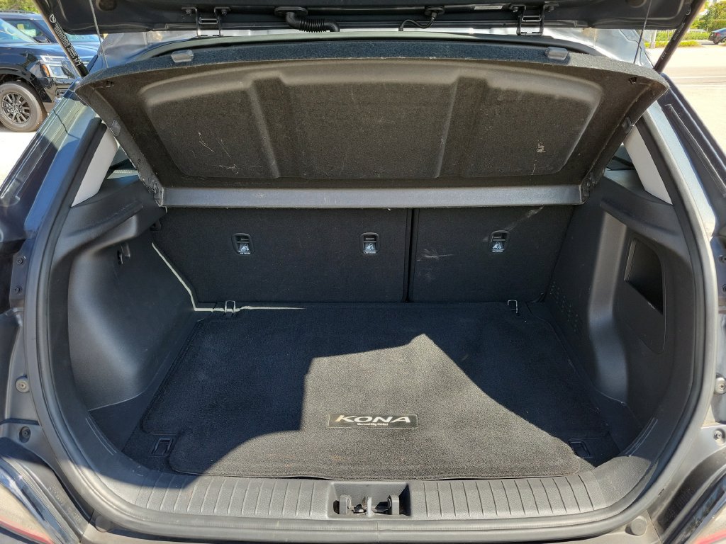 Used 2022 Hyundai Kona SE w/ Cargo Package FWD image 15