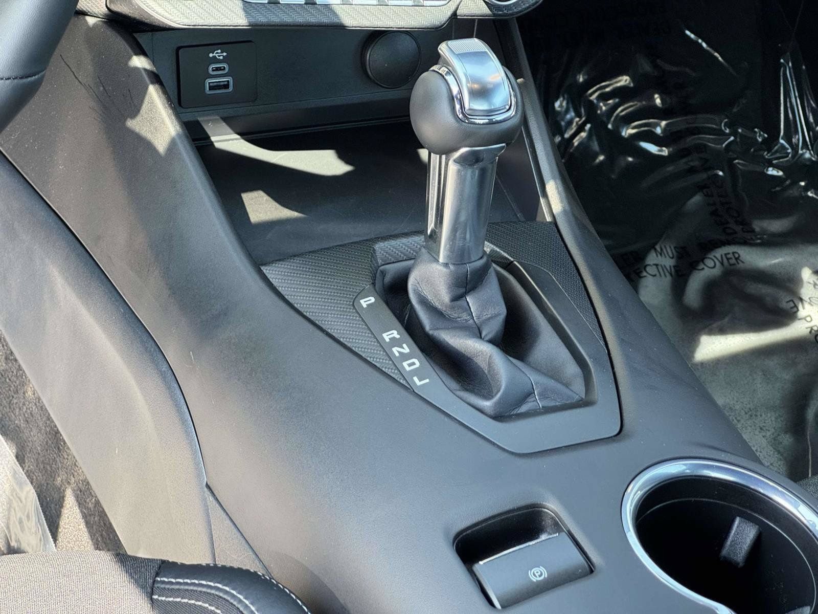 Used 2025 Ford Mustang Coupe RWD image 5