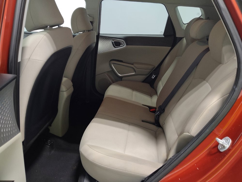 Used 2022 Kia Soul LX image 18