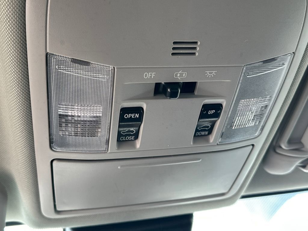 Used 2018 Toyota RAV4 Limited w/ All Weather Liner Package image 32